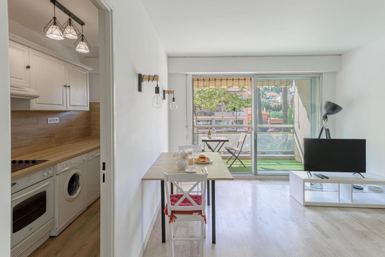 Cosy Studio - Centre Cannes - Terrasse - Clim - Wifi エクステリア 写真